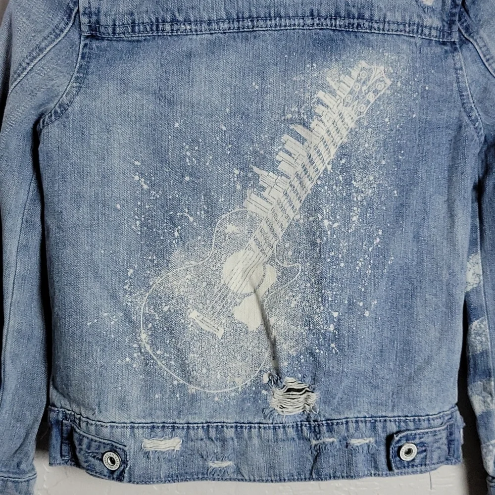 ART CLASS Graphic Studed Denim Jean Jacket M